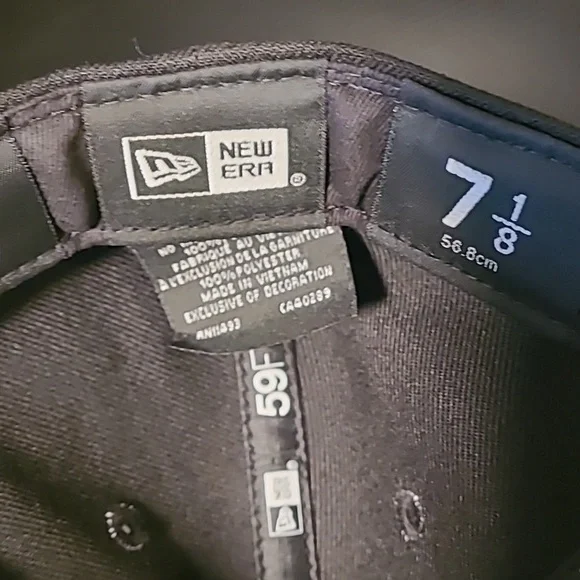 New Era Black Giants Cap - Picture 2 of 3